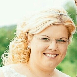 Julia Raab