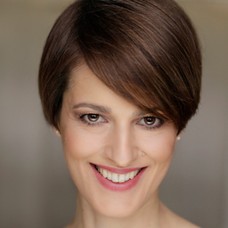 Isabel Kómár