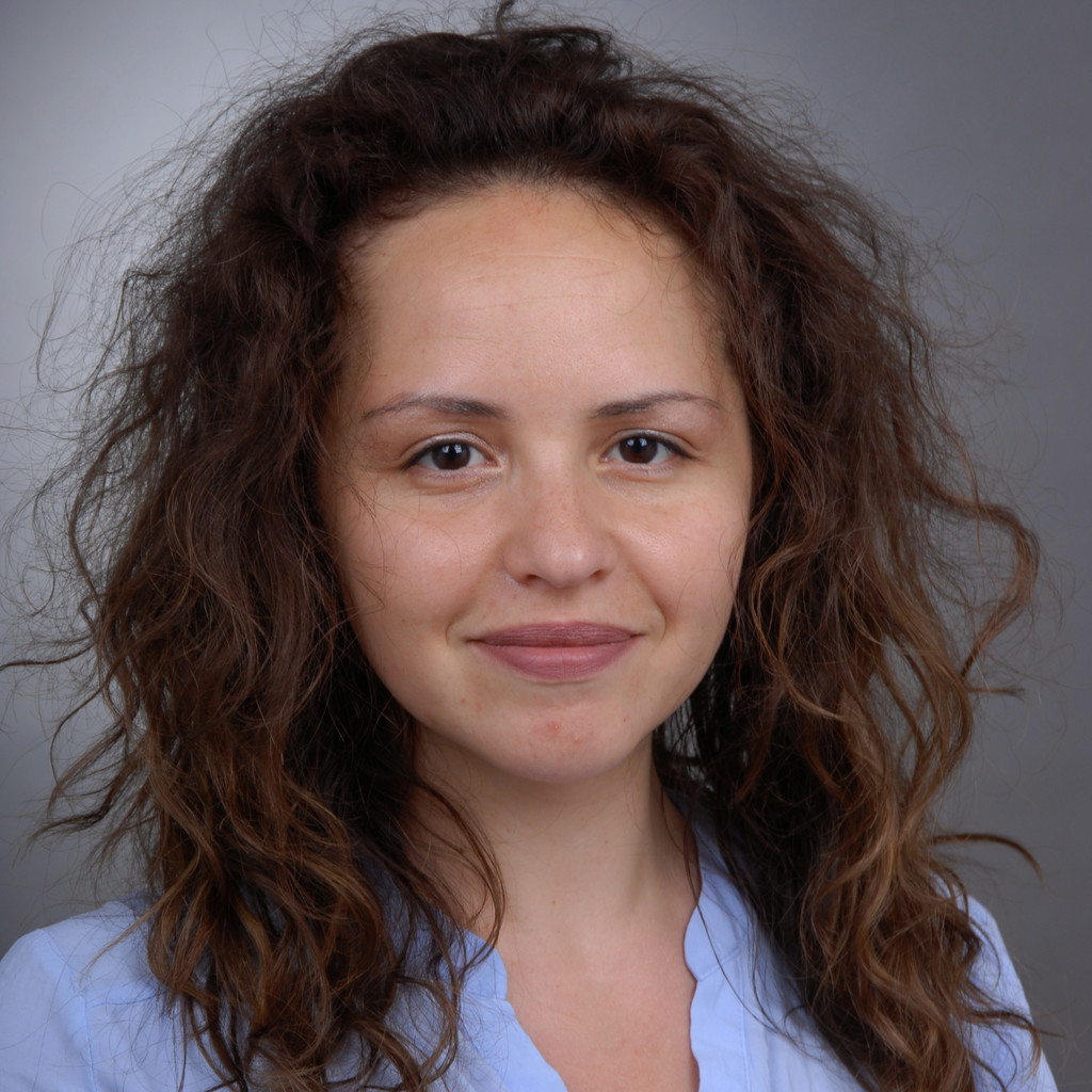 Isabella Bisceglia Suche nach Arbeit Junior Product Manager