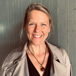 Dr. Nadja Salzborn