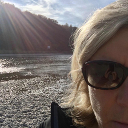Susanne Loser