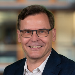 Dr. Uwe Schmid