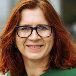 Dr. Dörte Neundorf