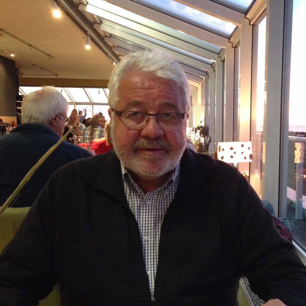 Hans Weihs Personalleiter a.D. Erfurt & Sohn KG XING