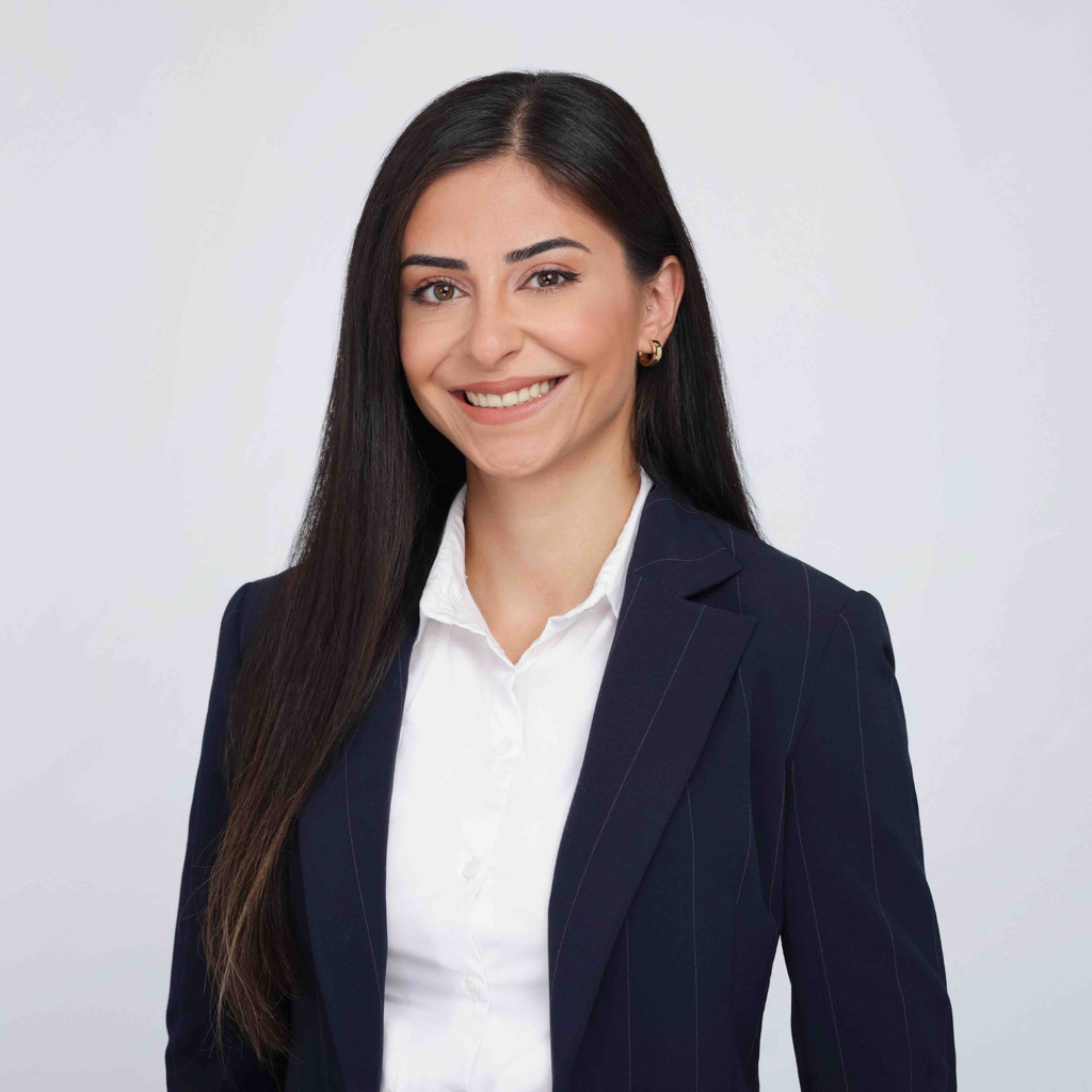 Helin Janssen Legal Counsel XL Catlin Services SE AXA XL, a division of AXA XING