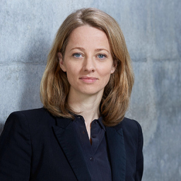 Dr. Anna Julia Schulte-Loosen