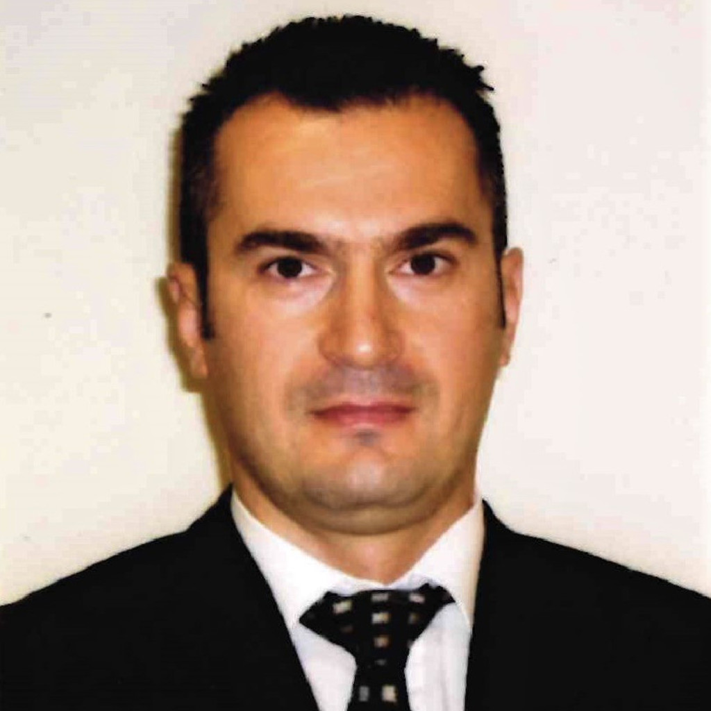Dipl.Ing. Giuseppe Falcone Systems Administrator Südwolle Group
