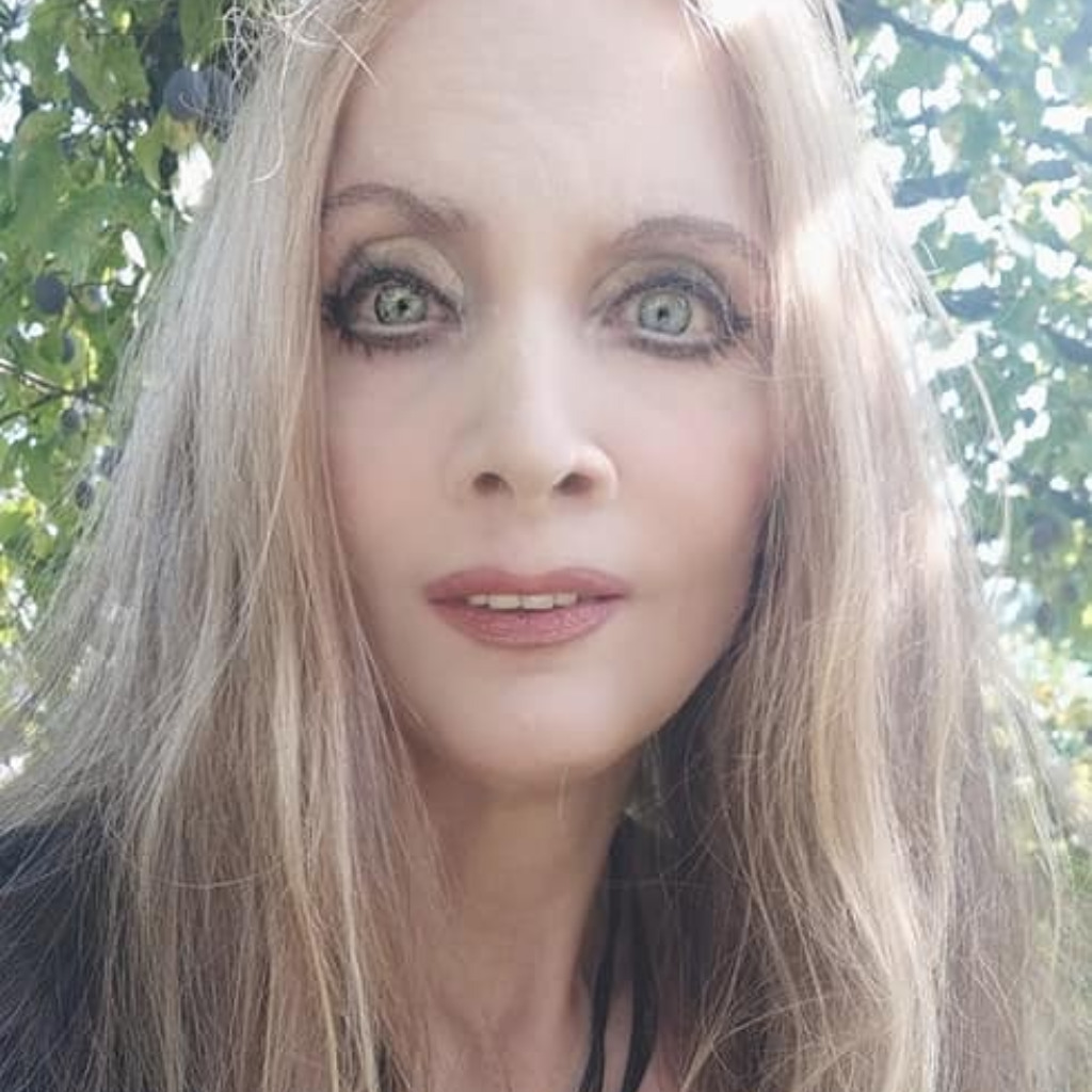 Monika Elisa Schurr Freie Lektorin, Übersetzerin, Texterin Emons