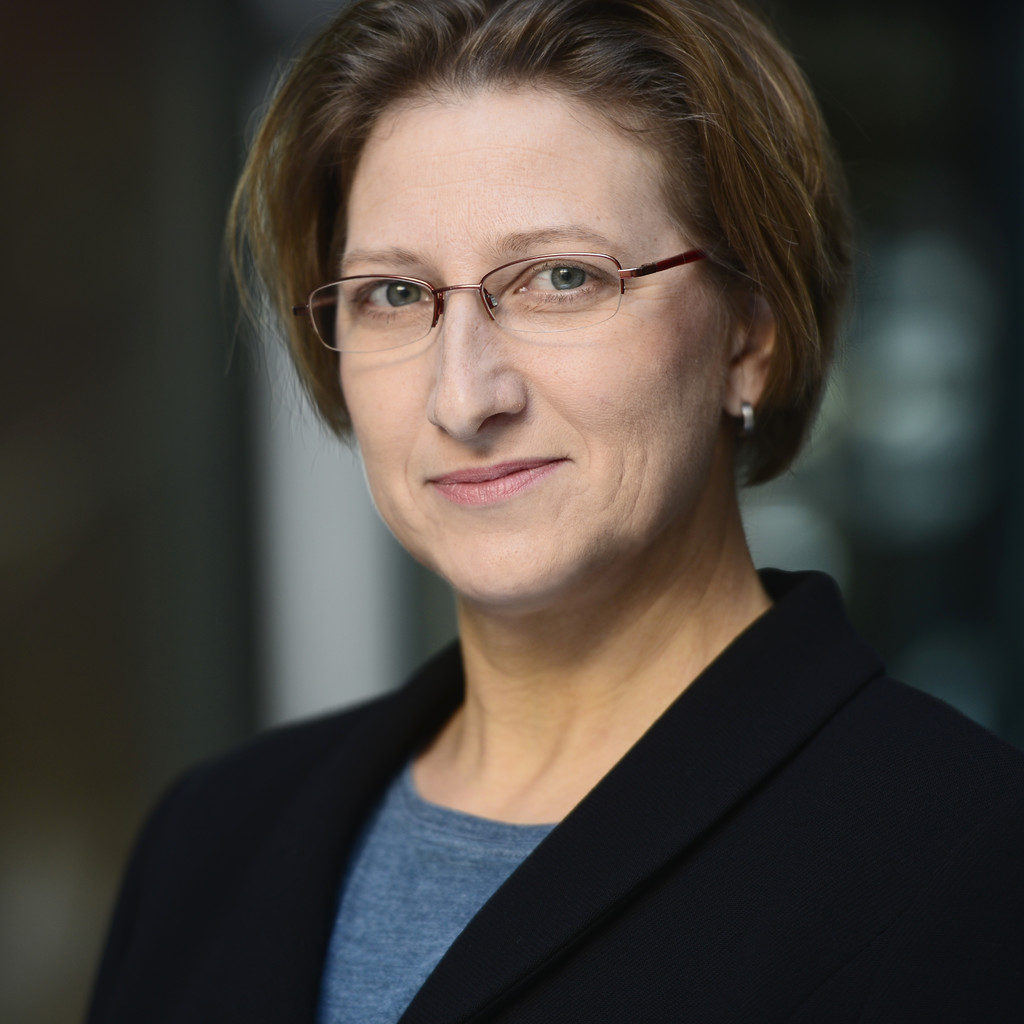 Ruth Bühnemann Controller ELAC Elysée Apotheken Consulting GmbH XING