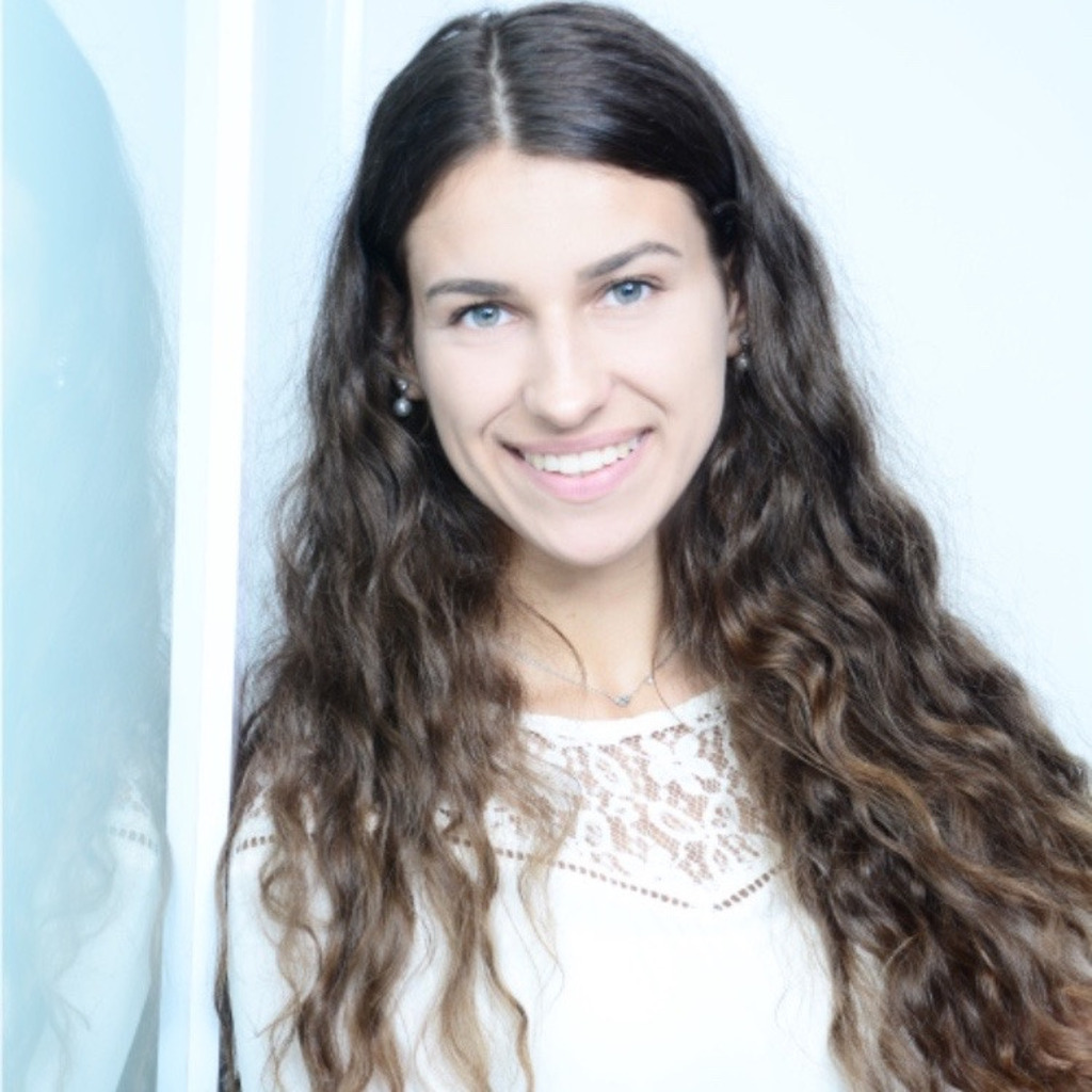 Julia Ptv Medizinische Fachangestellte Uniklinikum Essen XING