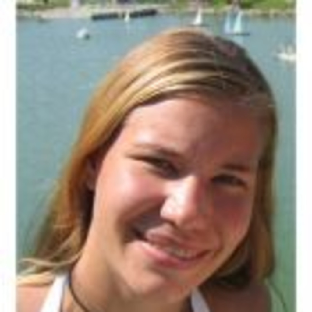 Martina Keller Management Support Credit Suisse XING