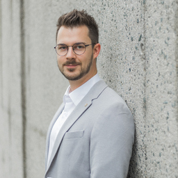 Lutz Tuscher