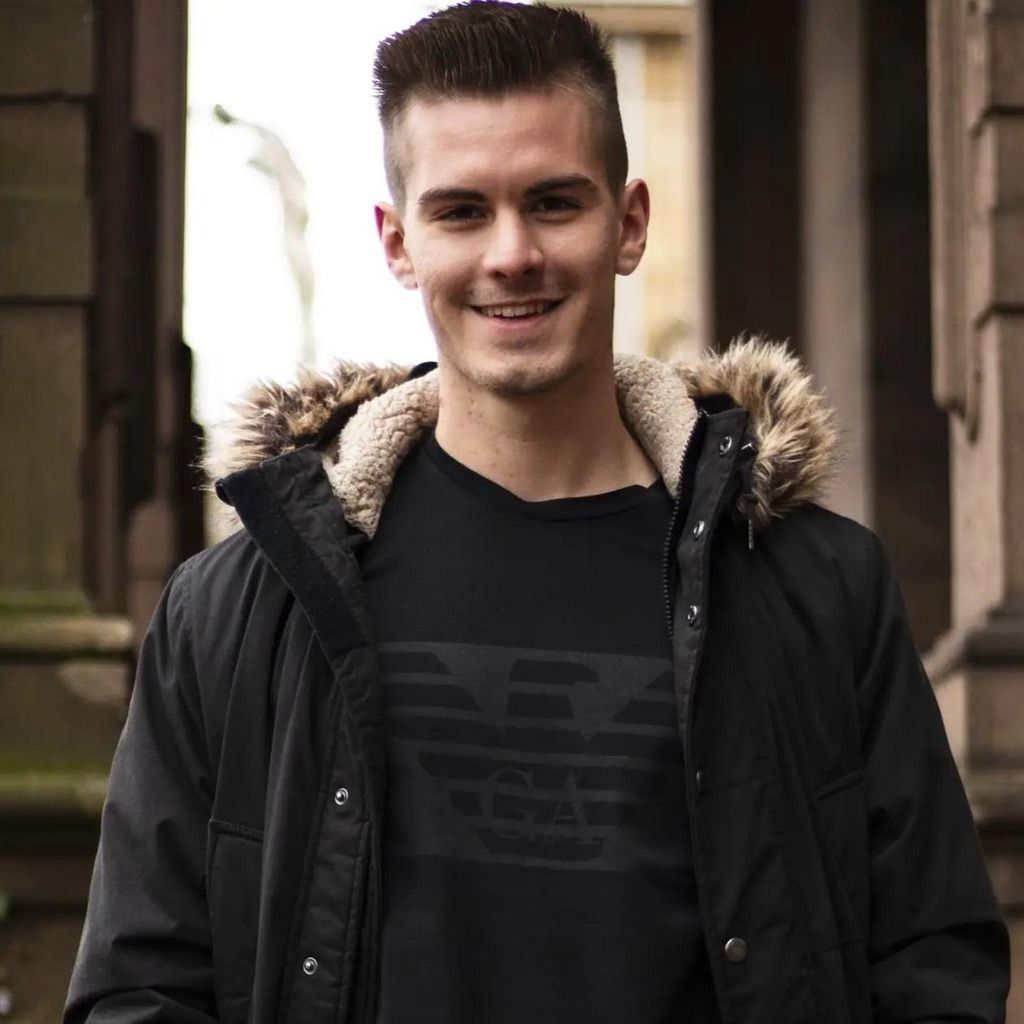 Simon Kastner Rollladen und Sonnenschutz Mechatroniker Rollladen