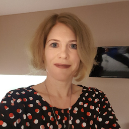 Dr. Sarah Holthausen