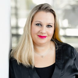 Nadine Scholz