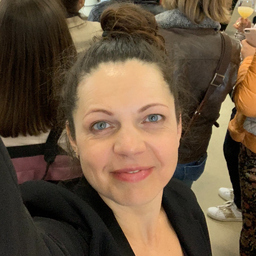 Iris Hohäuser