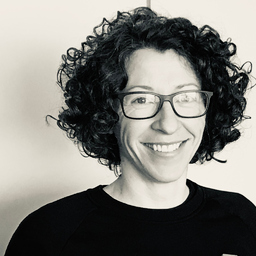 Stefanie Schuster