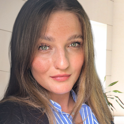 Elena Sakrewski