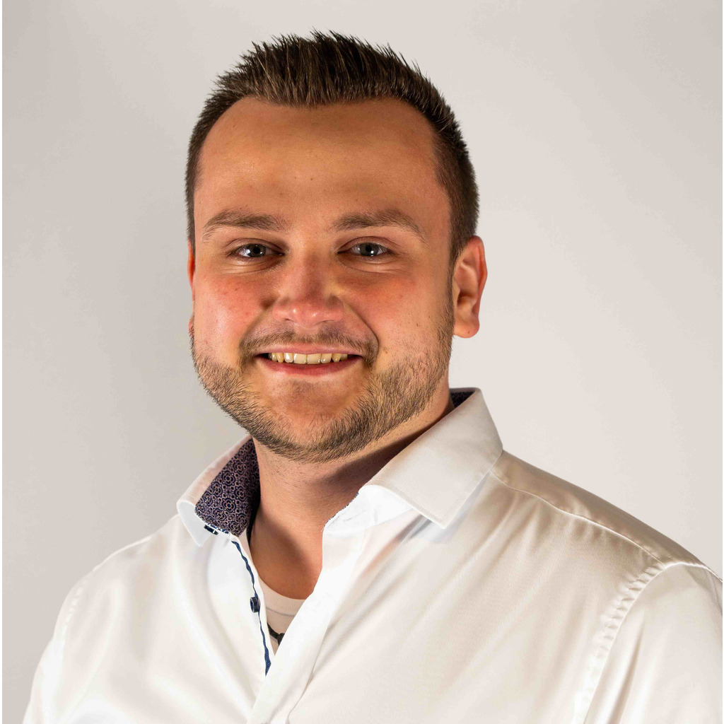 Gerrit Germer Großhandelskaufmann B. Schlichter GmbH & Co. KG XING