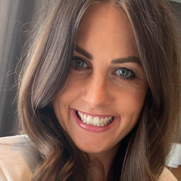 Janine Lenze