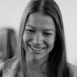 Angela Zäh