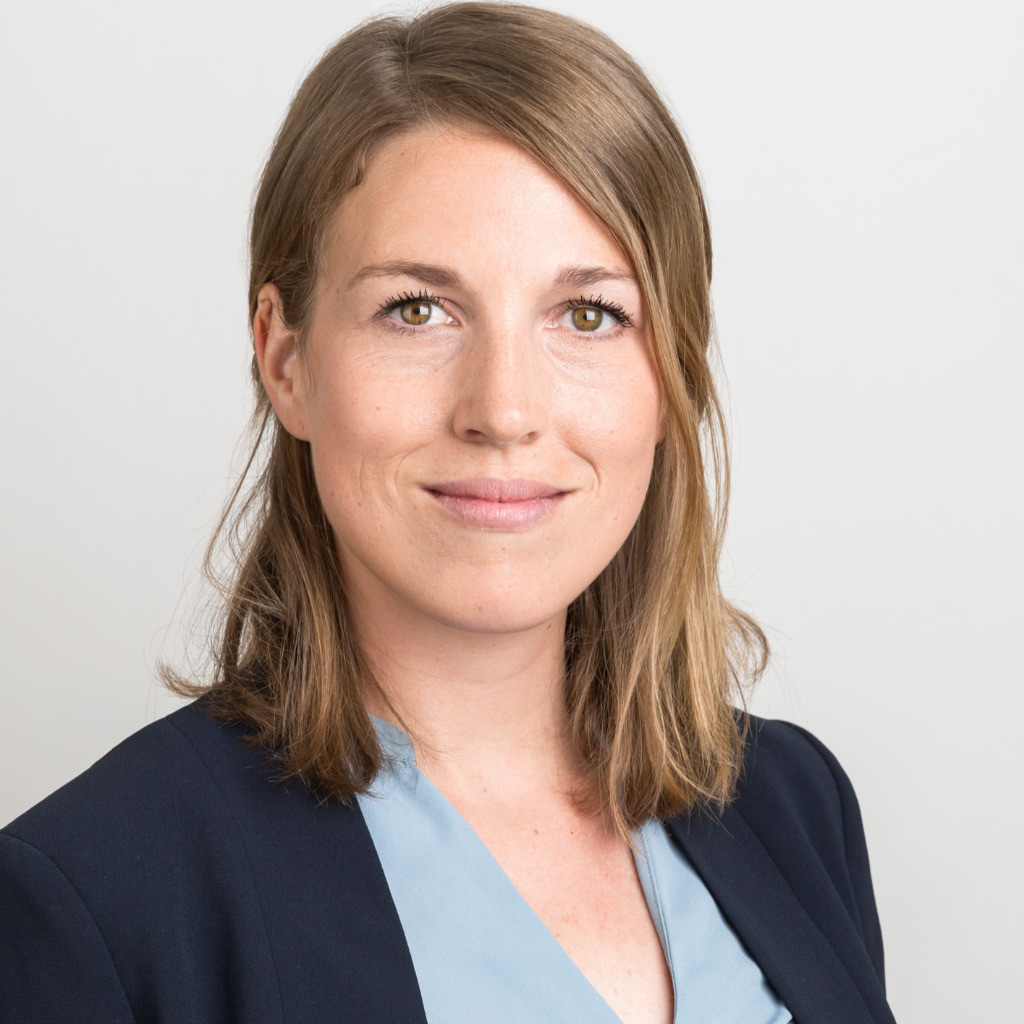 Marie Stern - Finance Manager Data&AI / A&I - Microsoft Deutschland