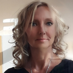 Julia Schätzlein-Sennert 