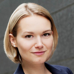 Dr. Corinna Lauerer