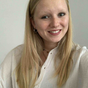 Julia Stelzl