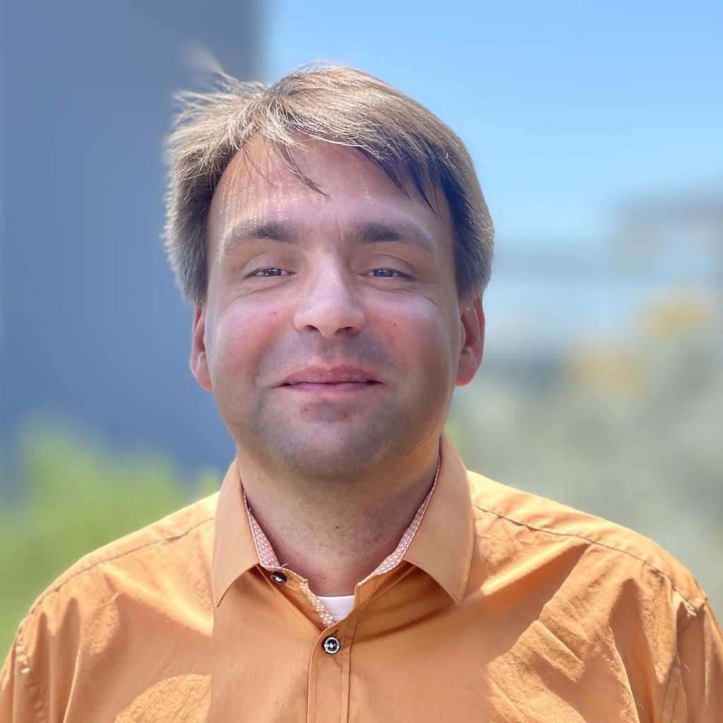 Henry Hildesheim Director EU MX Site Operations TechStyle Fashion