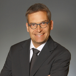 Dr. Bernd Leschonsky