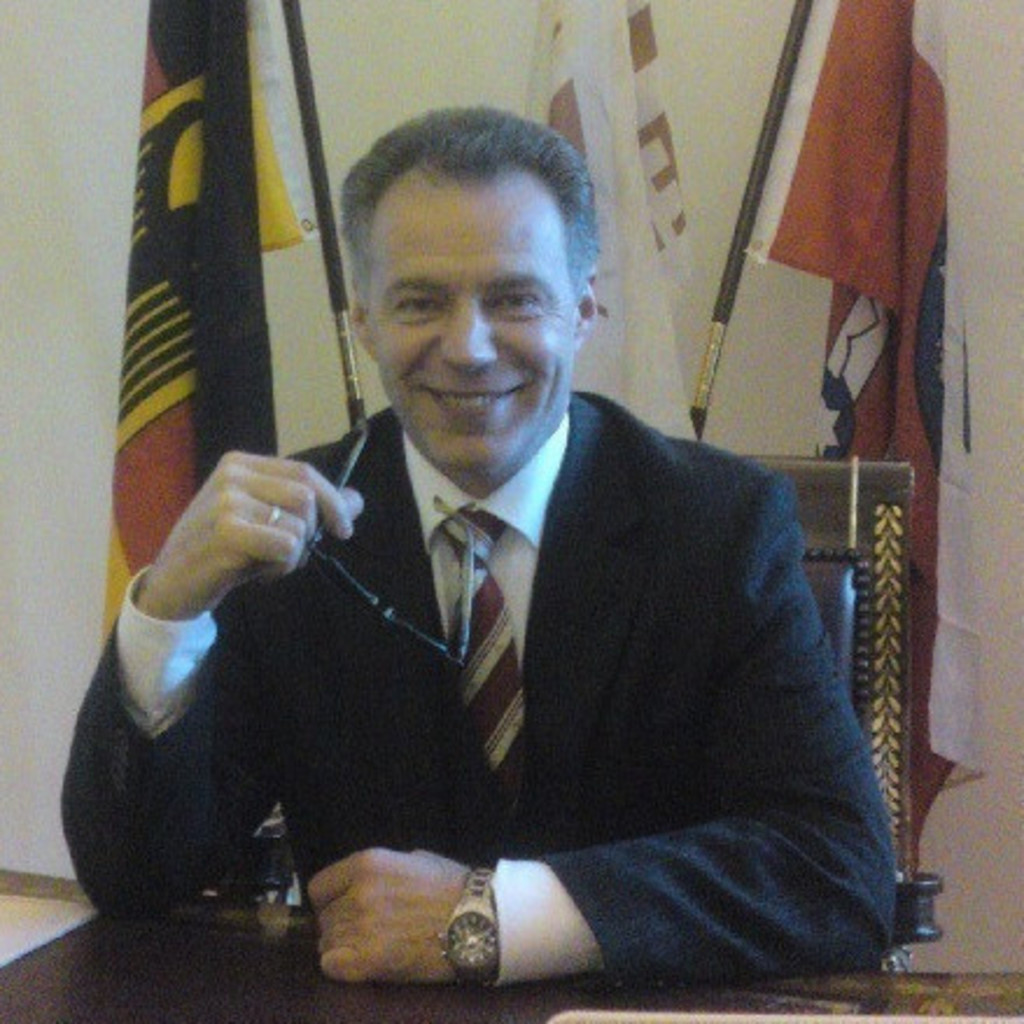 Johann Konrad Manager Инвестиционные проекты XING