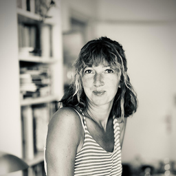 Stephanie Syring