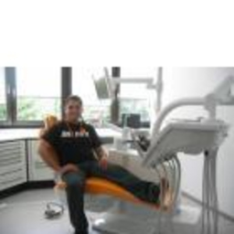 Dr. Sascha Schams