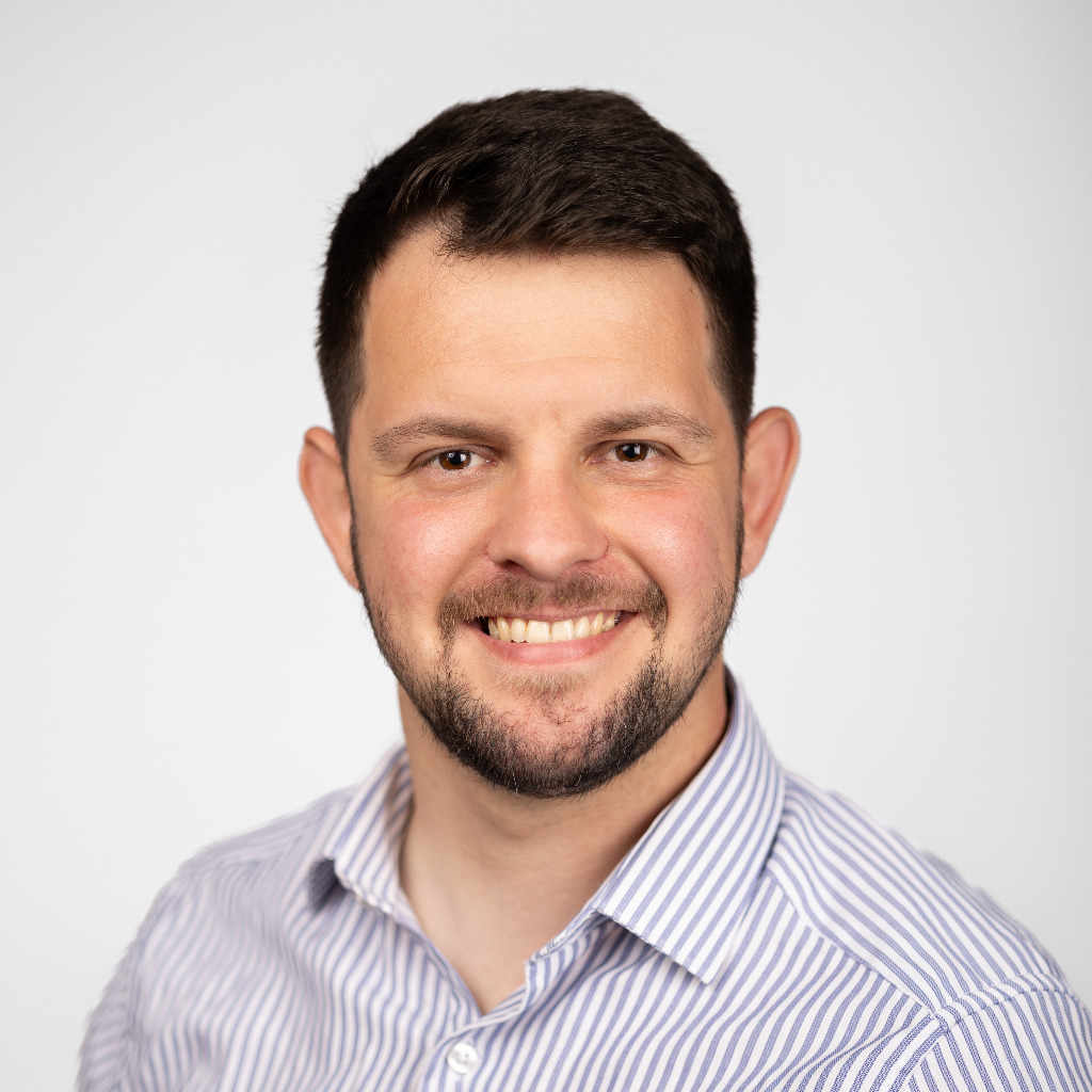 Dejan Mitrovic Graphic Designer IDMS XING