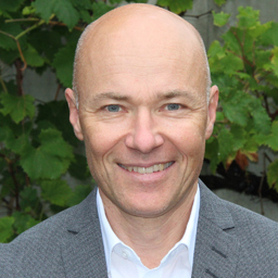 Dr. Volker Giese
