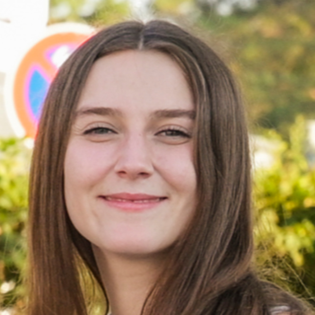 Julia Berchtold BWL & Wirtschaftspsychologie FOM Hochschule für