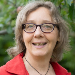 Dr. Corinna Hölzer