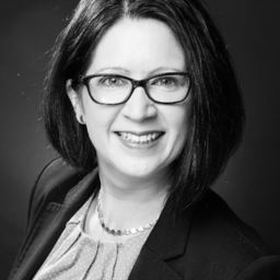 Nadine Kozik