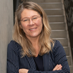 Dr. Nicole Vennemann