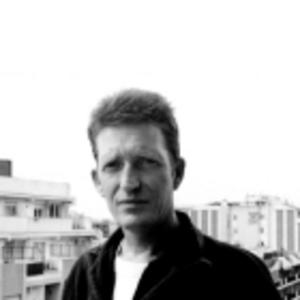 Simon Harris Author Going Native in Catalonia XING