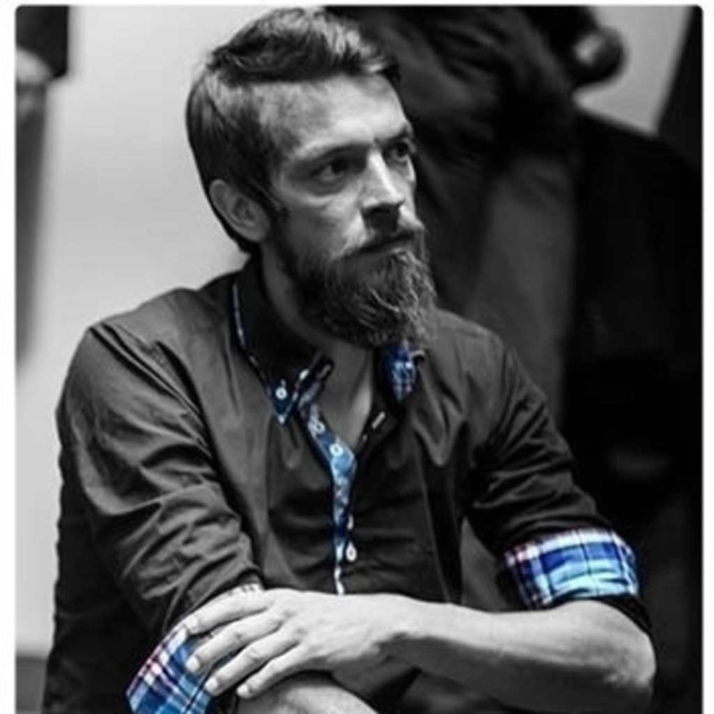 Denis Thomas Berater dense XING