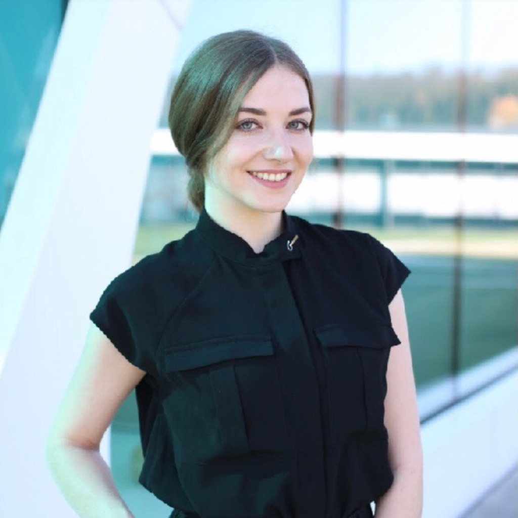 Angela La Junior Manager Marketing Mepreneur GmbH XING