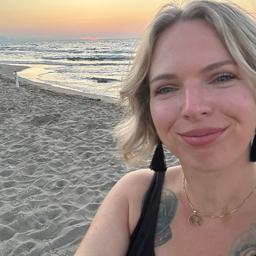 Verena Riedl