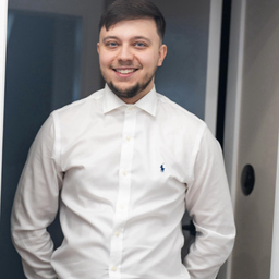 Adrian Lossau