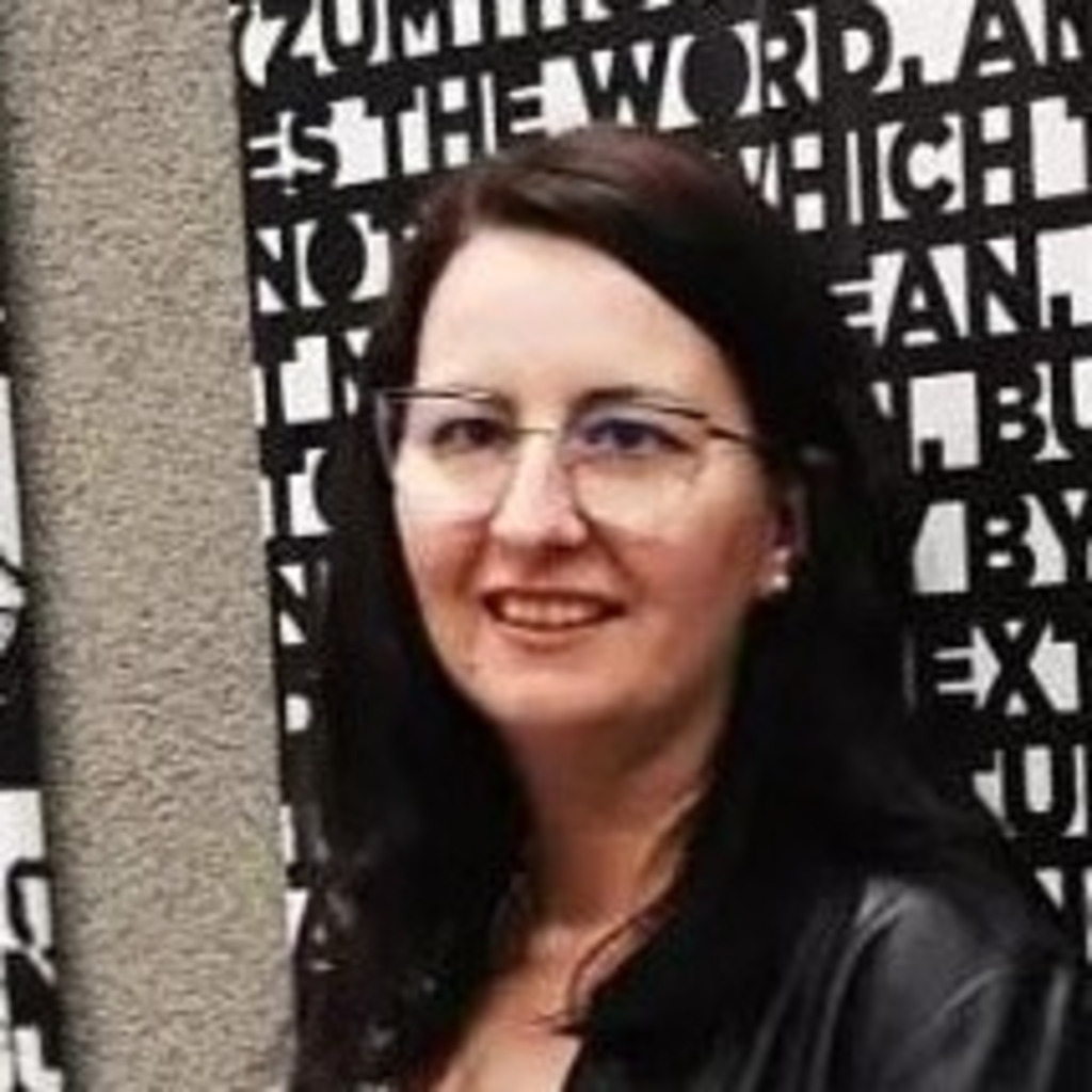 Madalina meda software developer remote work xing