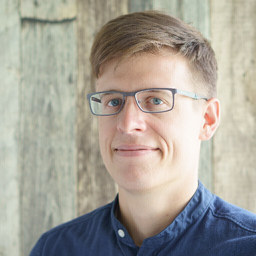 Dr. Nico Bast