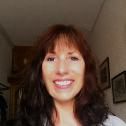 Stephanie Lake