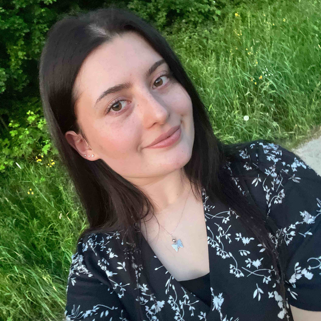 Sena Nur Çetinel Zahnmedizinische Fachangestellte KFOPraxis XING