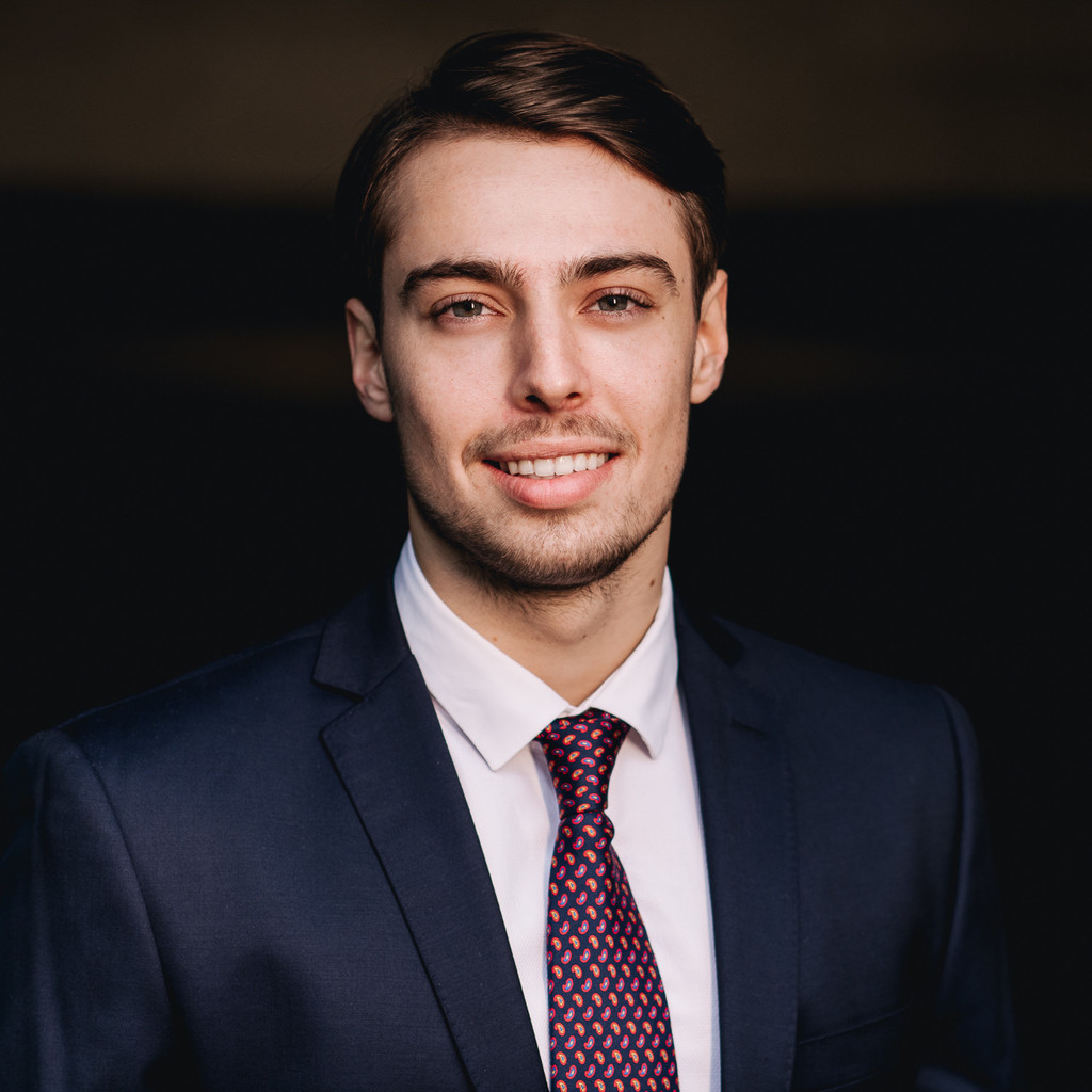 Alexander Schwan in der Personensuche von Das Telefonbuch